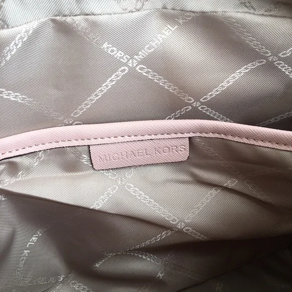 Michael Kors Jet Set Vanilla Blush Zip Crossbody Bag - Picture 7 of 8